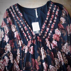 Free People Floral Dress Size M NWOT Roses Excellent Condition
